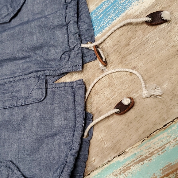 E Hyphen World Gallery Pleated Chambray Hooded 3/4 Sleeve Lightweight Jacket - Picture 11 of 12